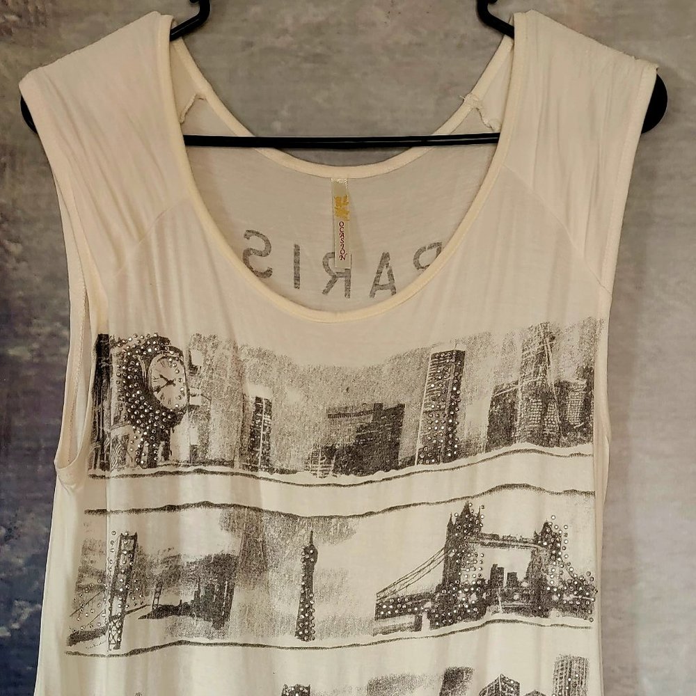 Occasion T-shirt with metal rhinestones, London, Paris, Venice, etc